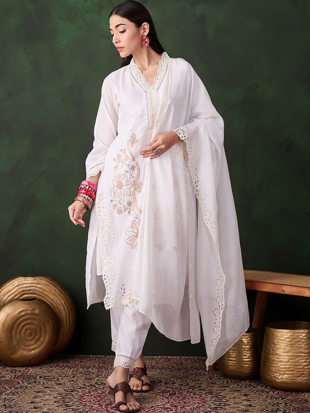

Sangria White Floral Embroidered Thread Work Straight Kurta & Trousers With Dupatta