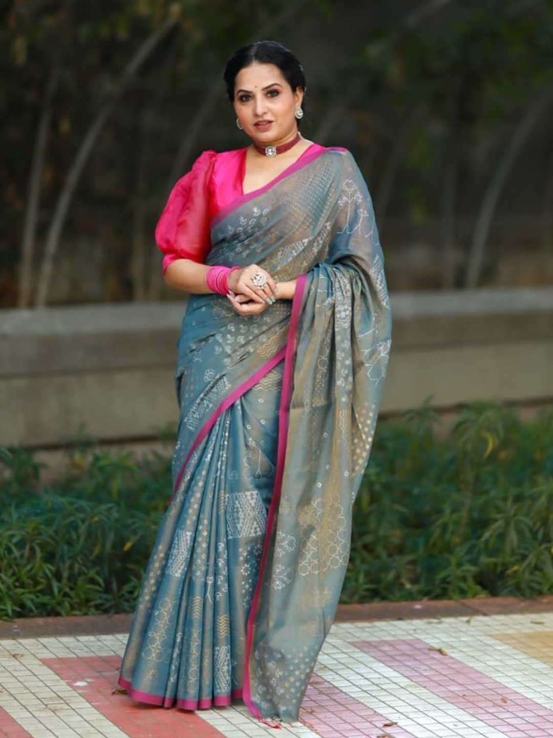 

SOULWEAVES Abstract Printed Pure Cotton Saree, Grey