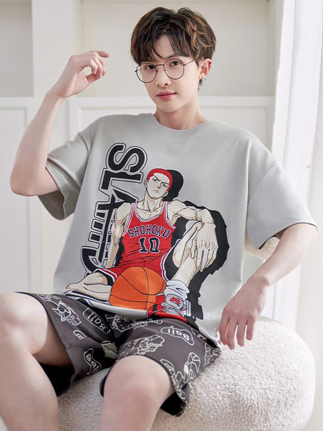 

StyleCast Grey Graphic Pure Cotton T-shirt With Short