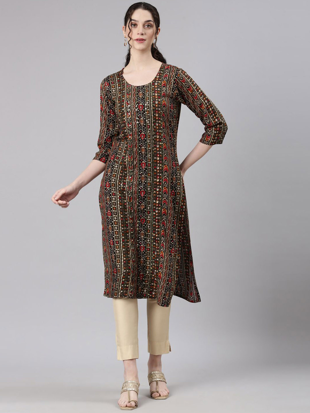 

Neerus Geometric Printed Thread Work Straight Kurta, Olive