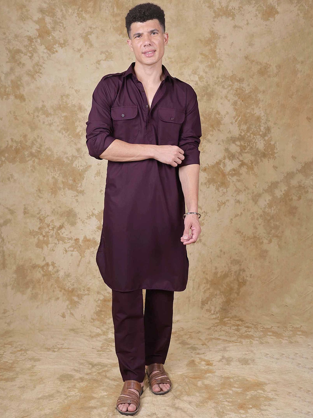 

BLUESAANCHI Shirt Collar Long Sleeves Pathani Kurta with Trousers, Maroon