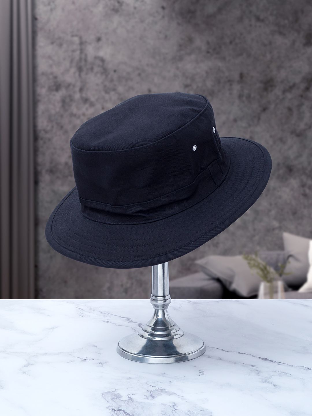 

Golden Peacock Men Black Solid Sun Hat