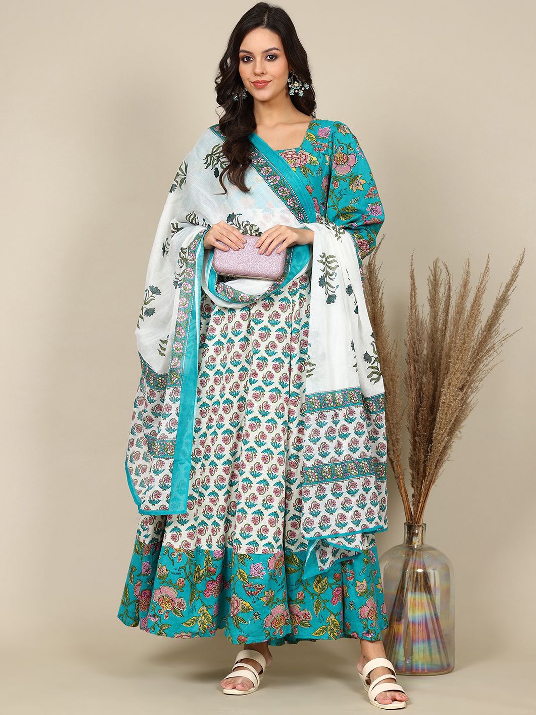 

Ziva Fashion Floral Printed Square Neck Puffed Sleeves Anarkali Kurta With Dupatta, Green