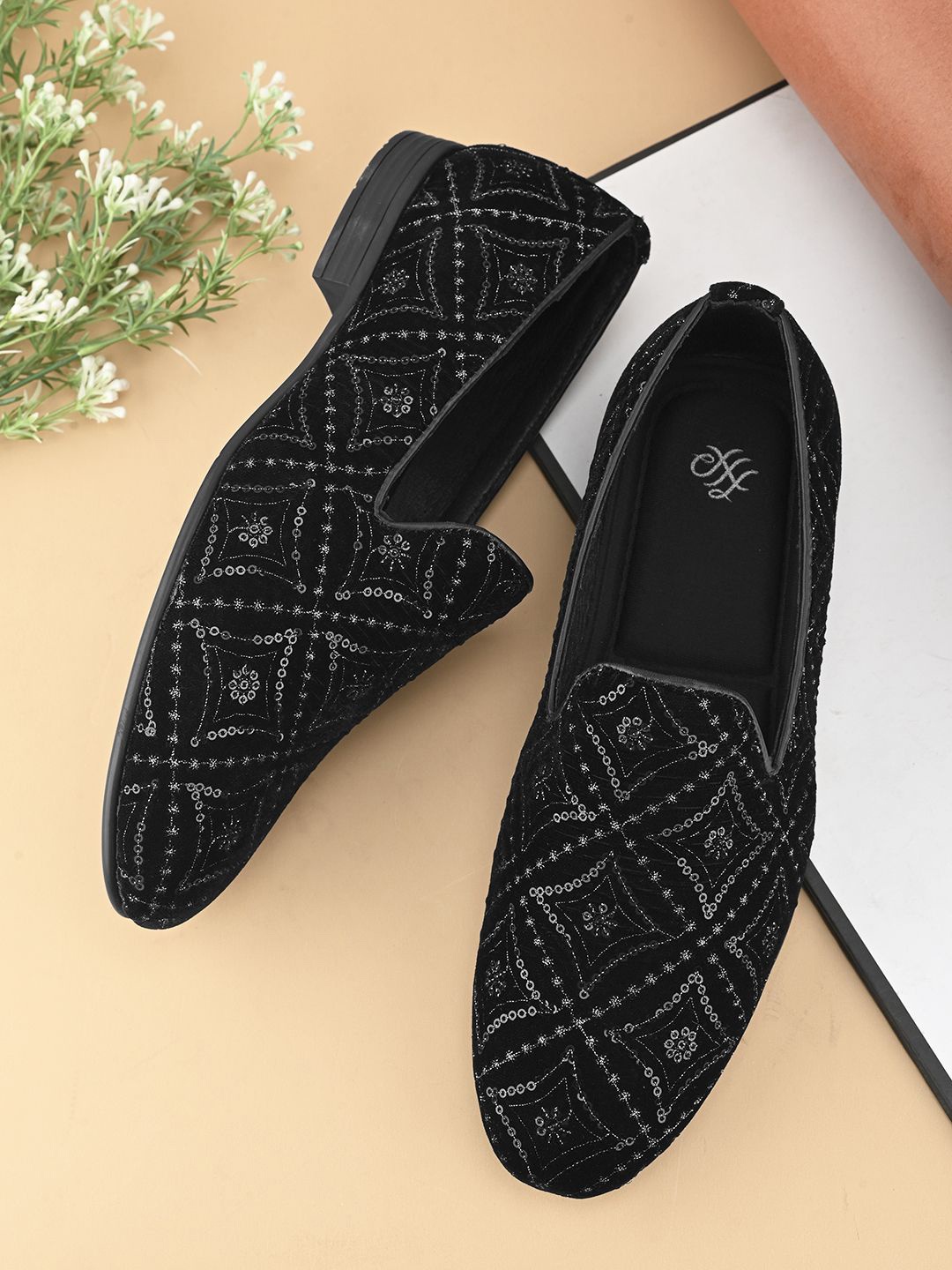 

House of Pataudi Men Casual Slip On Round Toe Loafers, Black