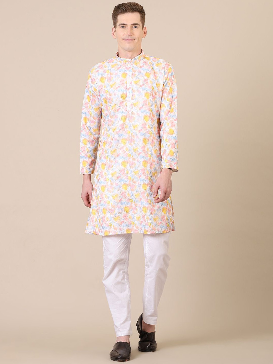 

Stuffie Land Abstract Printed Thread Work & Sequinned Pure Cotton Kurta with Pyjamas, Peach