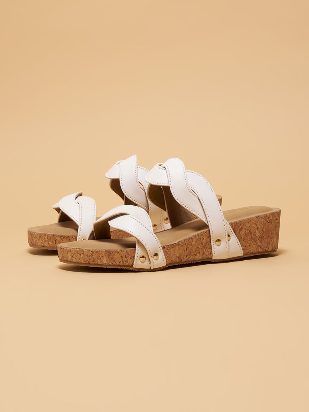 

ERIDANI Blare Solid Sandals, White