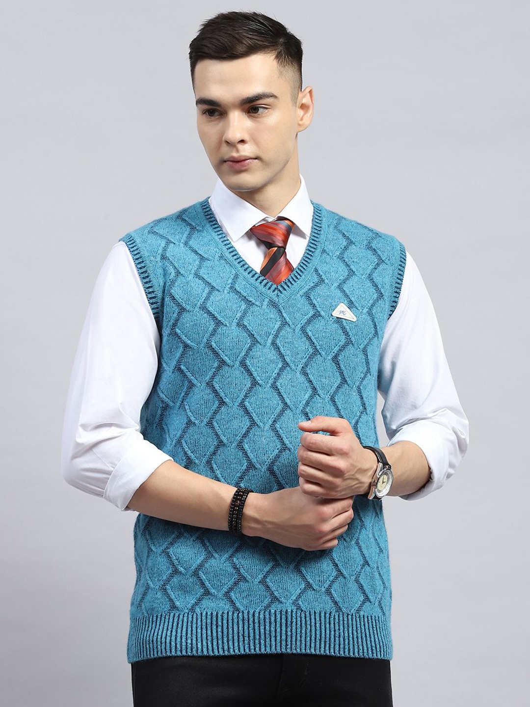 

Monte Carlo Men Self Design Woollen Casual Pullover, Blue