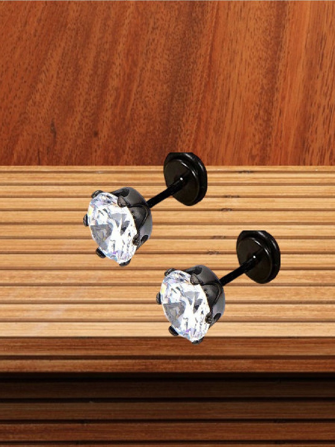 

RUHI COLLECTION Contemporary Ear Cuff Earrings, Na