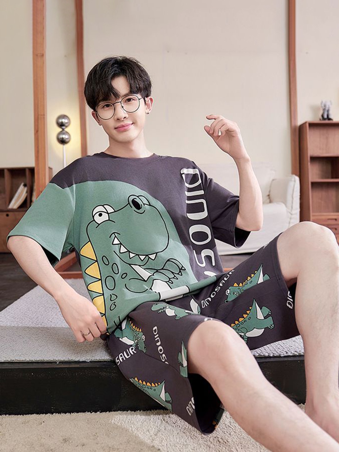 

StyleCast Grey & Black Printed Pure Cotton T-Shirt With Shorts Night Suit