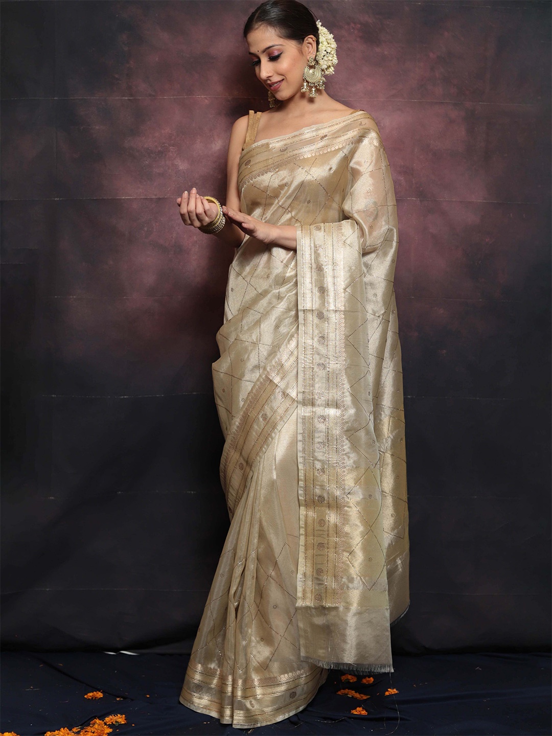 

Banarasee Embellished Beads and Stones Tissue Banarasi Saree, Gold