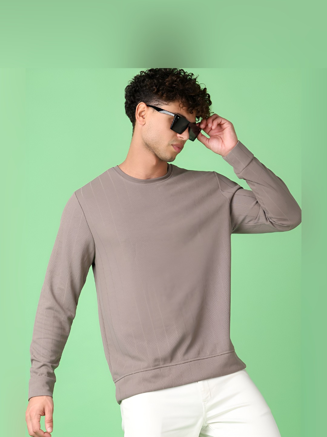 

V-Mart Men T-shirt, Grey