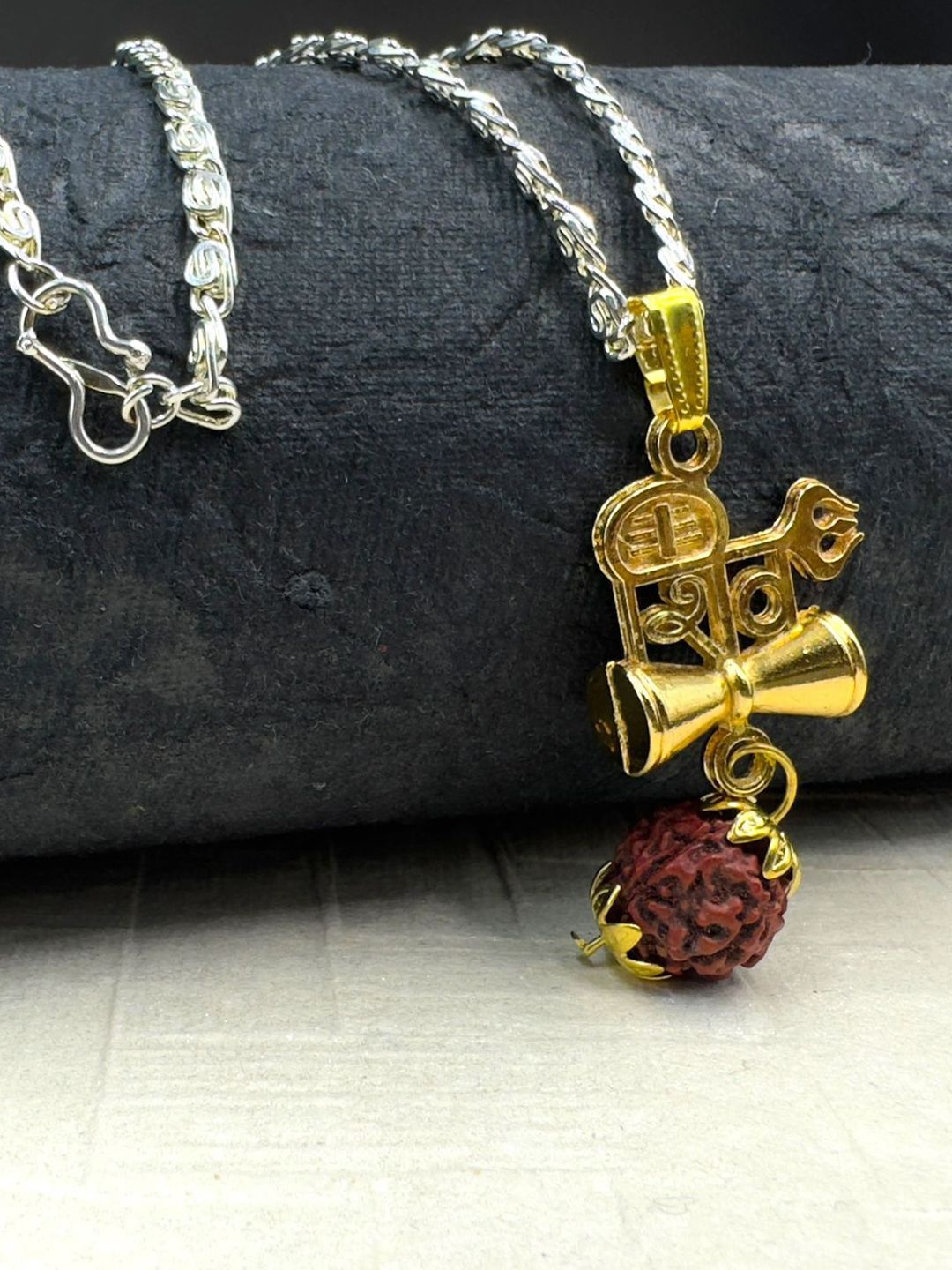 

Estele Gold & Rhodium-Plated Quirky Pendant With Chain