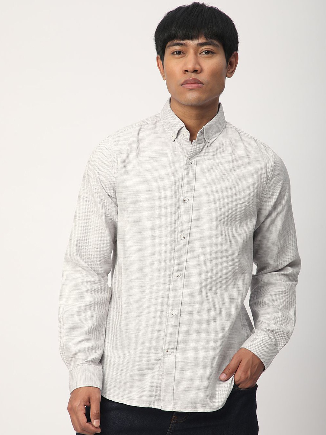 

R&B Men Button-Down Collar Solid Cotton Casual Shirt, Grey