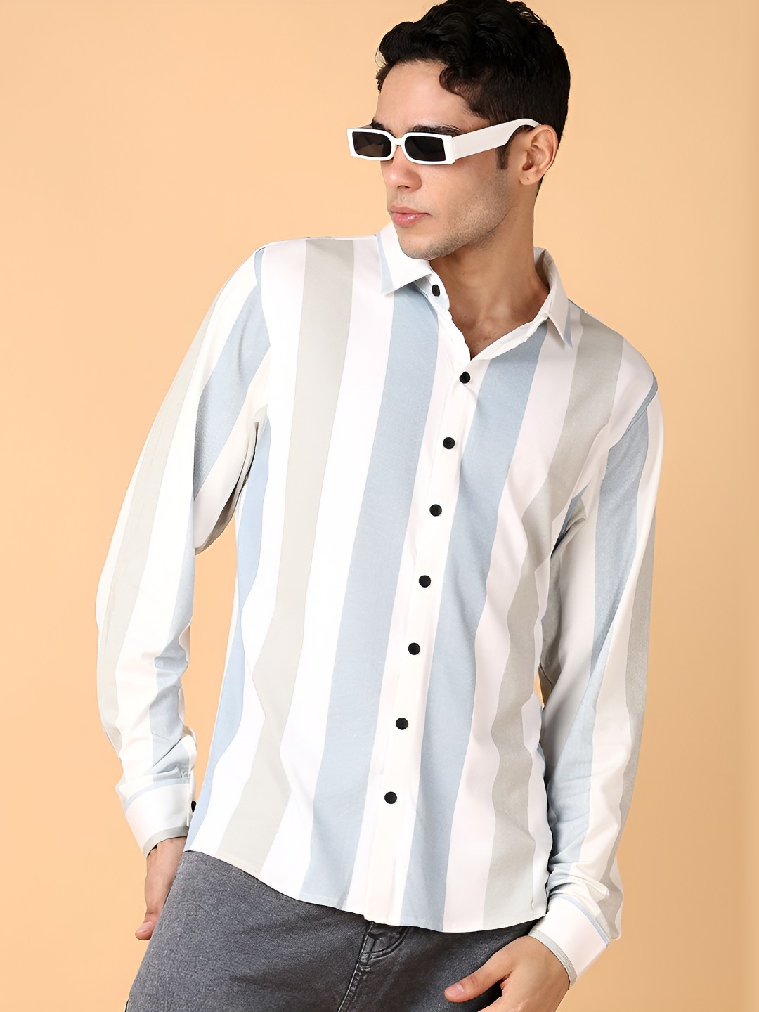

V-Mart Men Printed Polo Collar T-shirt, Beige