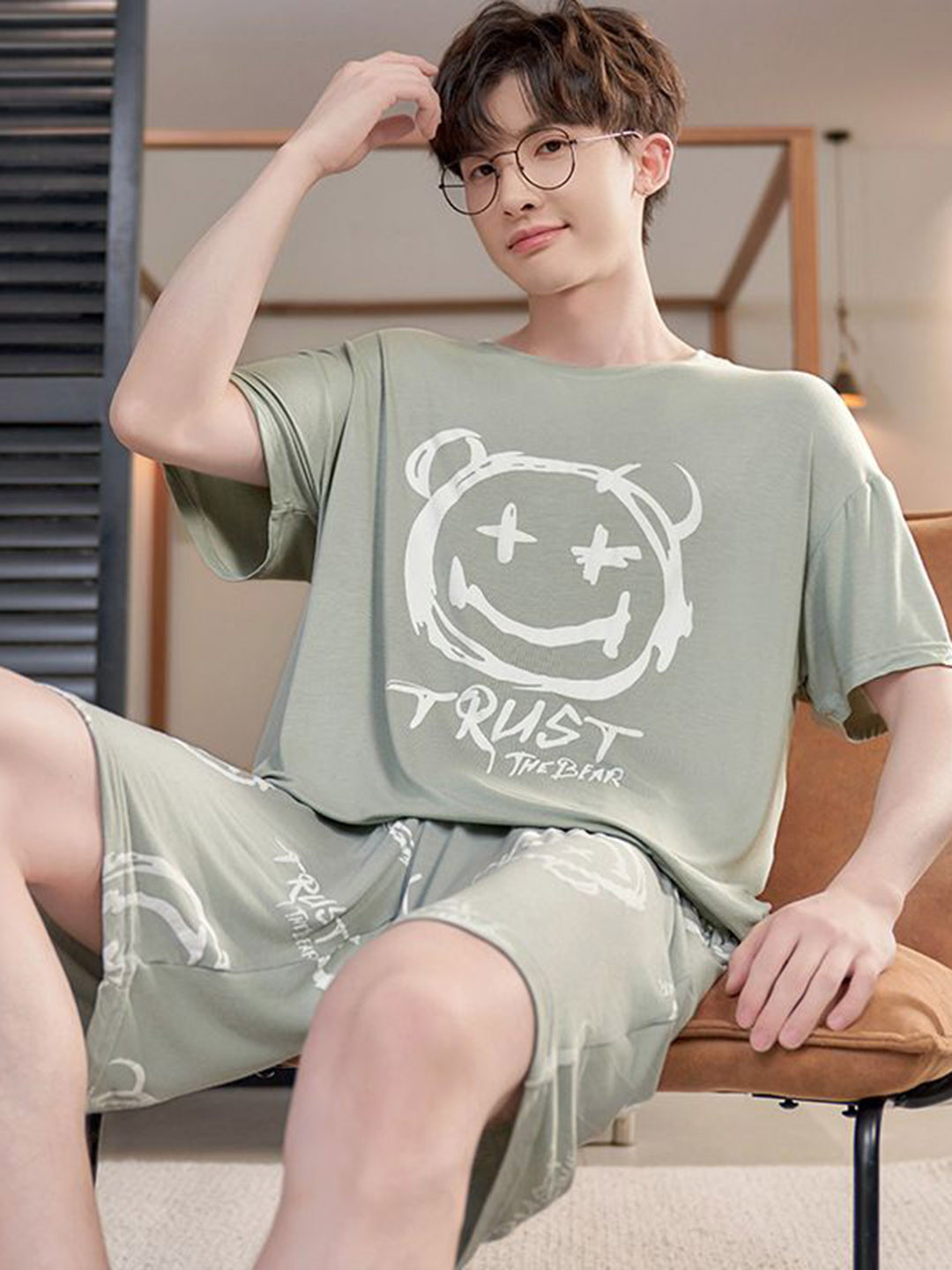 

StyleCast Typography Printed T-shirt & Shorts, Green