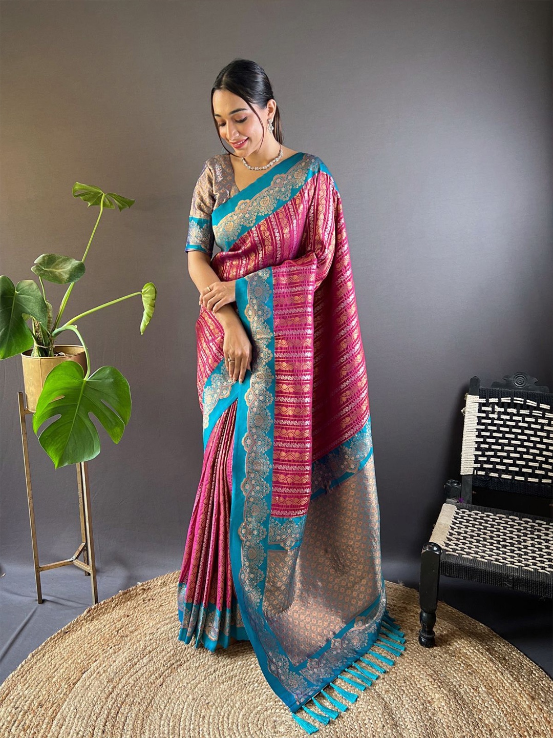 

ODETTE Woven Design Zari Saree With Blouse Piece, Pink