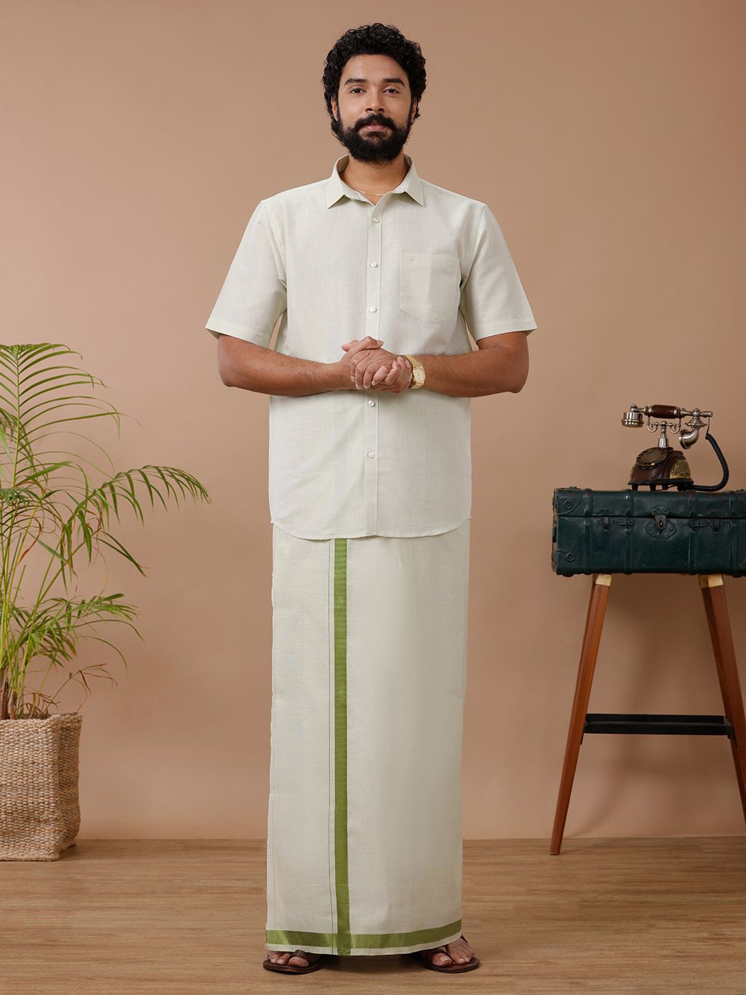 

RAMRAJ Men Cotton blend Dhoti & Half Sleeves Shirt Set, Green