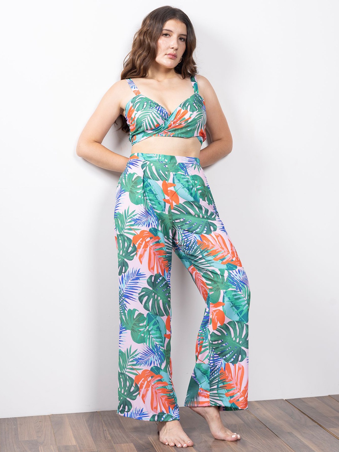 

EROTISSCH Green Tropical Printed Shoulder Straps Top With Trouser