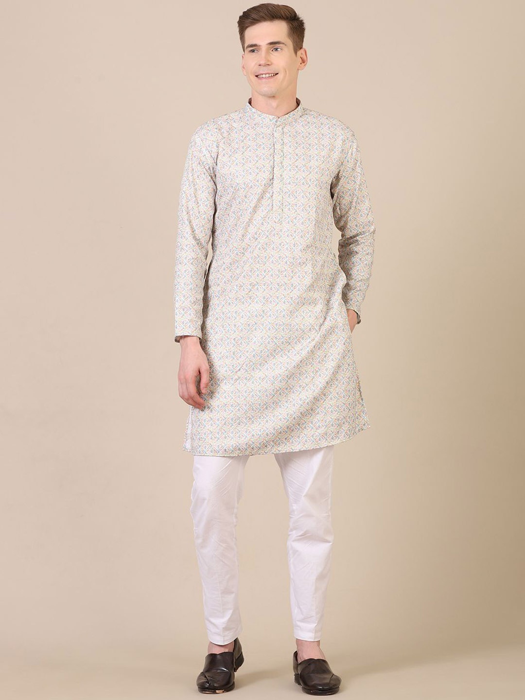 

Stuffie Land Geometric Printed Regular Pure Cotton Kurta with Pyjamas, White