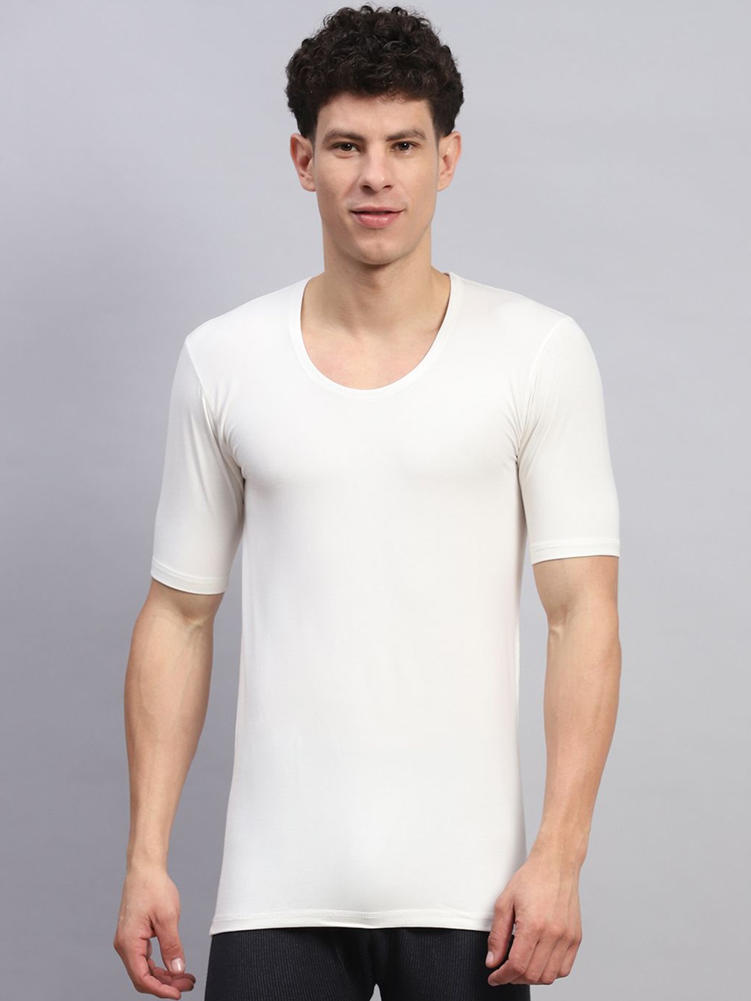 

Monte Carlo Men Round Neck Shorts Sleeved Thermal Top, White