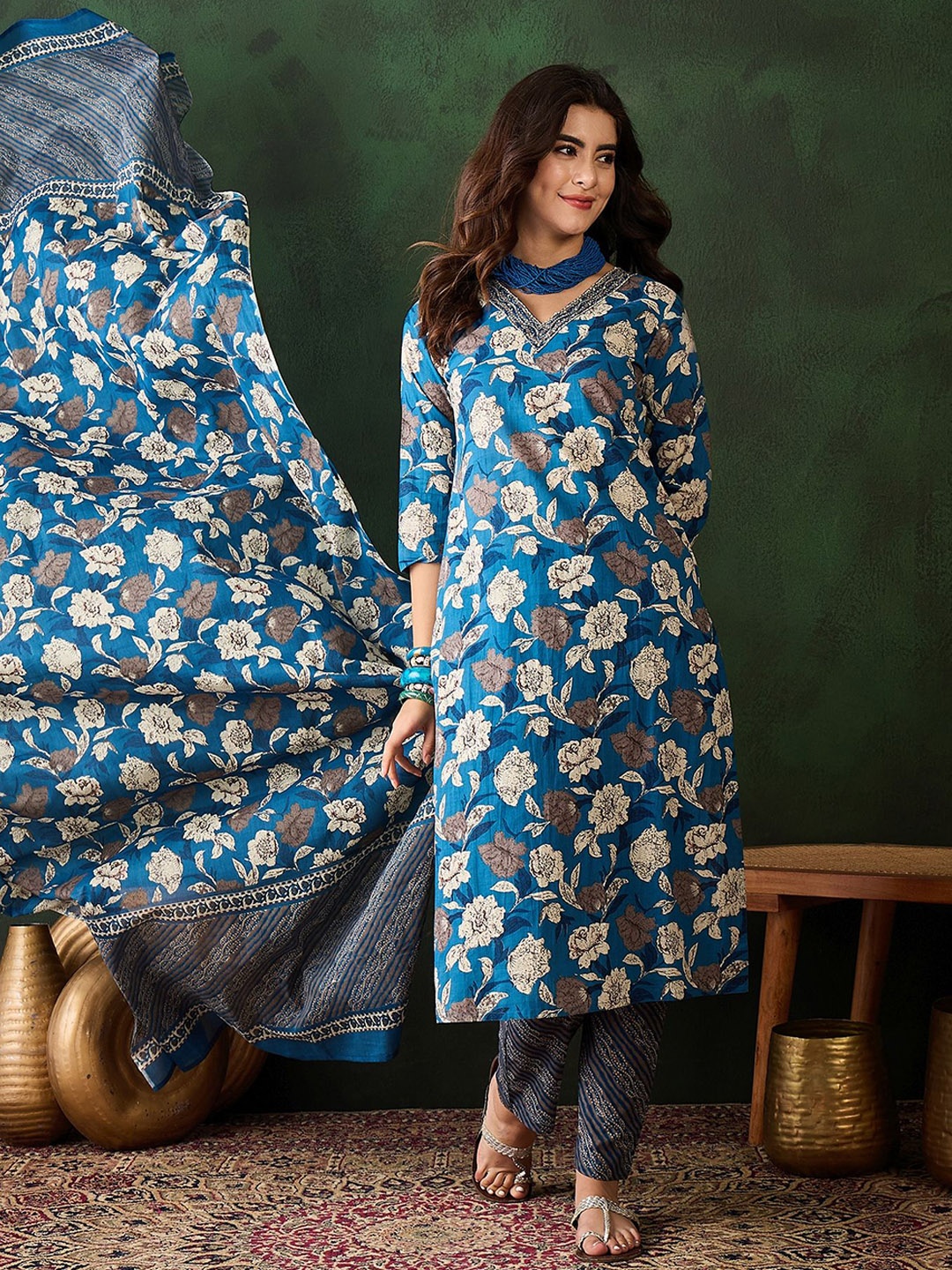 

Sangria Floral Printed Sequinned V-Neck Pure Cotton Straight Kurta & Trouser With Dupatta, Blue