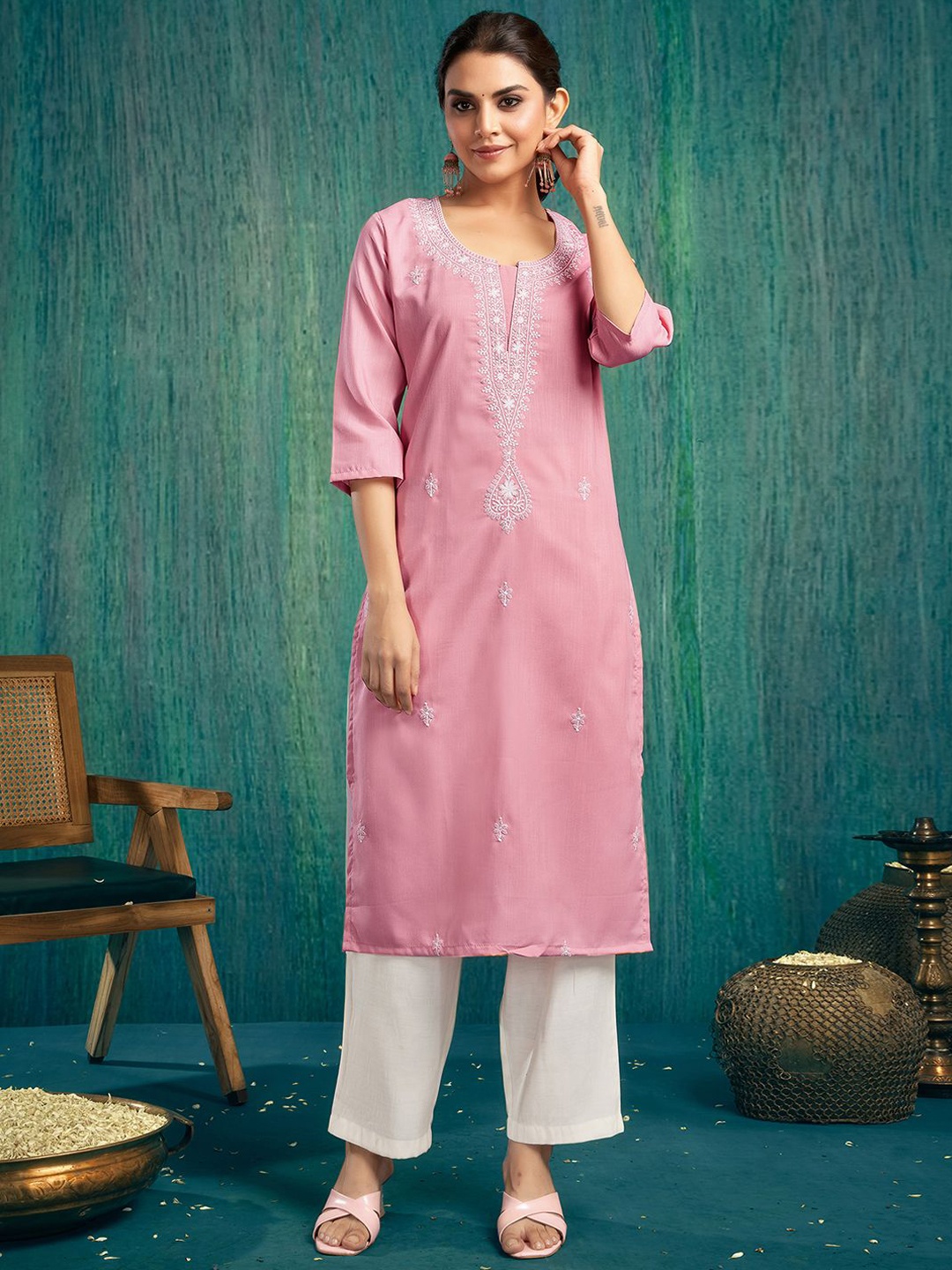 

KALINI Floral Embroidered Thread Work Straight Kurta, Pink