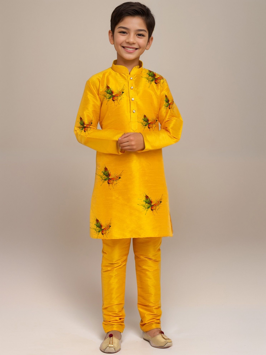 

DEVOILER Boys Conversational Printed Mandarin Collar Dupion Silk Straight Kurta, Yellow