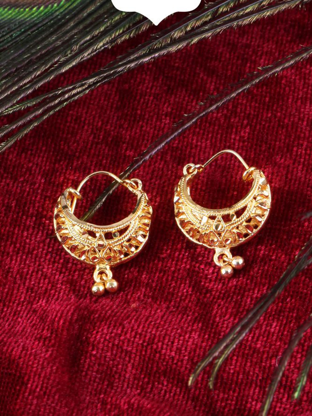 

DIVASTRI Set Of 2 Gold-Plated Stone Studded Circular Hoop Earrings