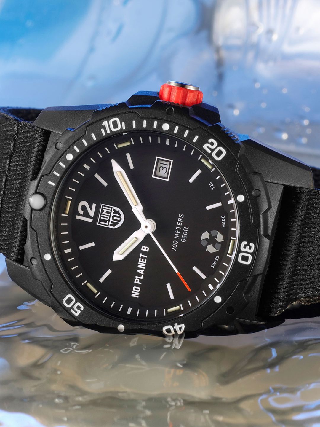 

Luminox Men Black Dial & Stainless Steel Straps Analogue Multi Function Watch