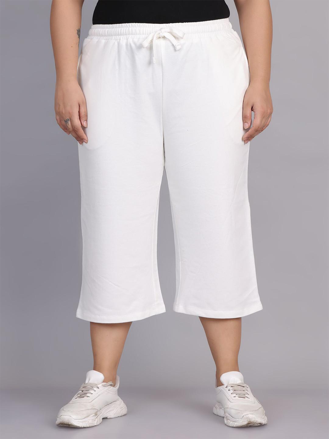 

Rute Women Plus Size Cotton Capris, White