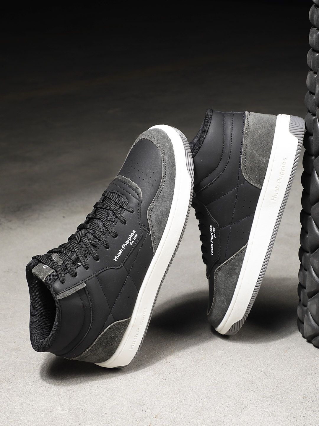 

Hush Puppies Men PU Sneakers, Black