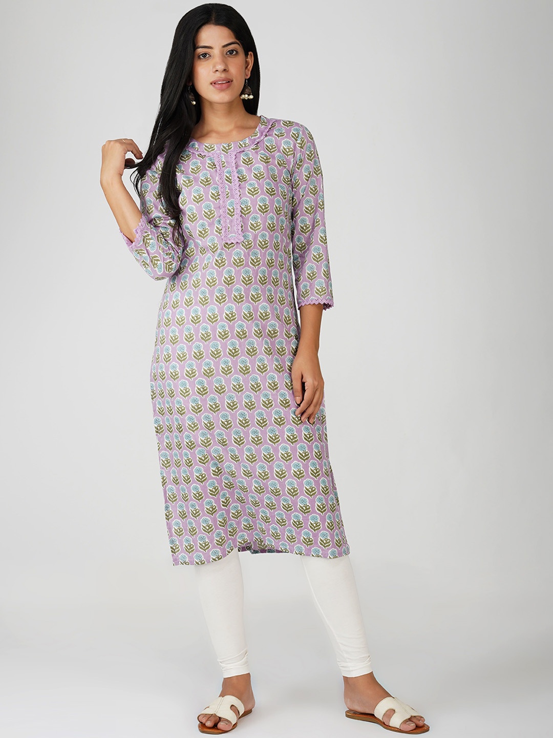 

KAHVA Floral Printed Round Neck Cotton Straight Kurta, Purple