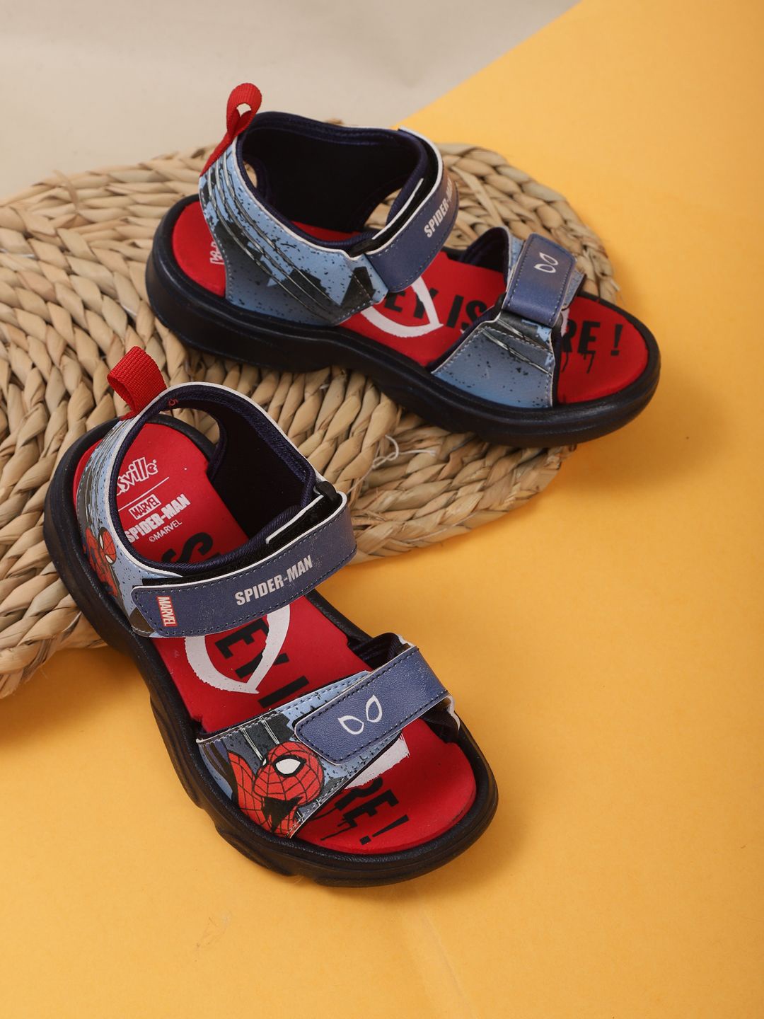 

Kids Ville Kids Boys Spiderman Printed Sports Sandals, Blue