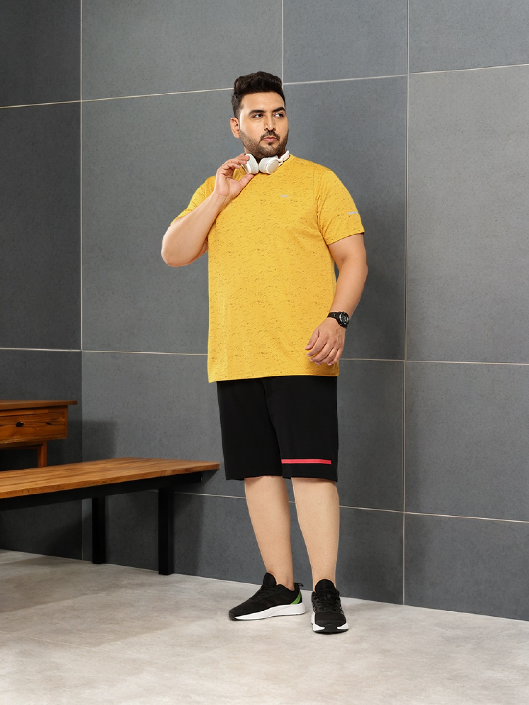 

Sztori Plus Size Regular Fit Printed T-shirt, Yellow