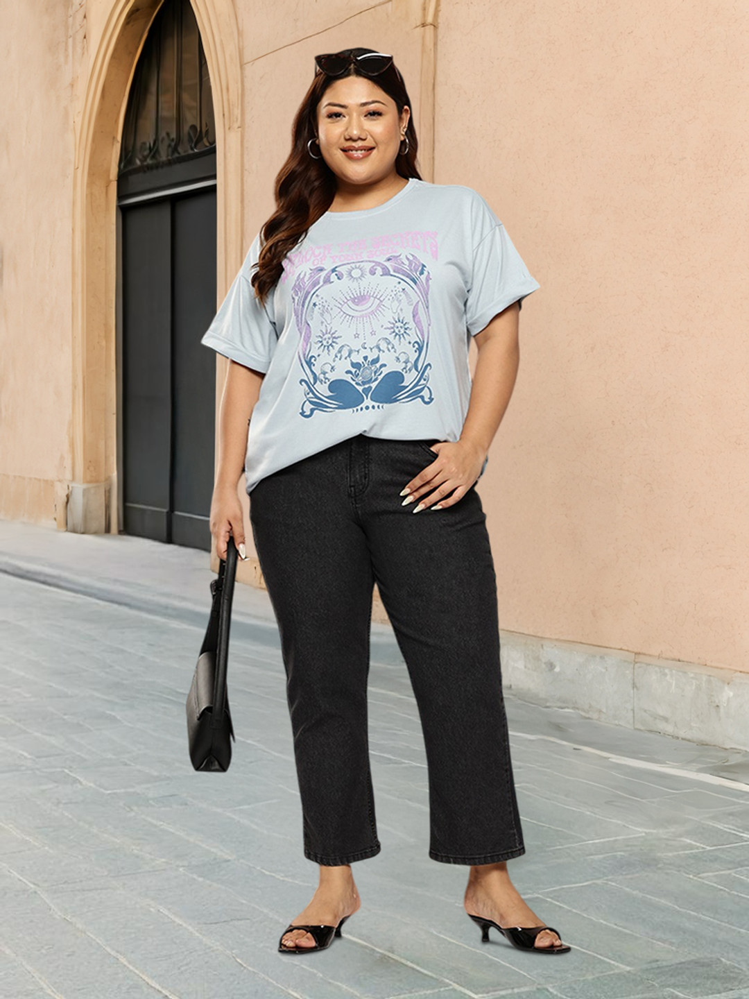 

Sztori Plus Size Printed Drop-Shoulder Sleeves T-shirt, Blue