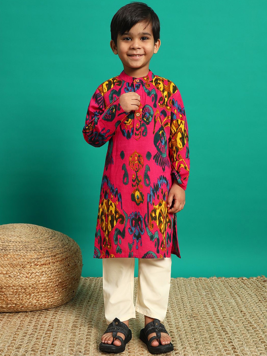 

Readiprint Boys Floral Printed Pure Cotton Straight Kurta With Pyjama, Magenta