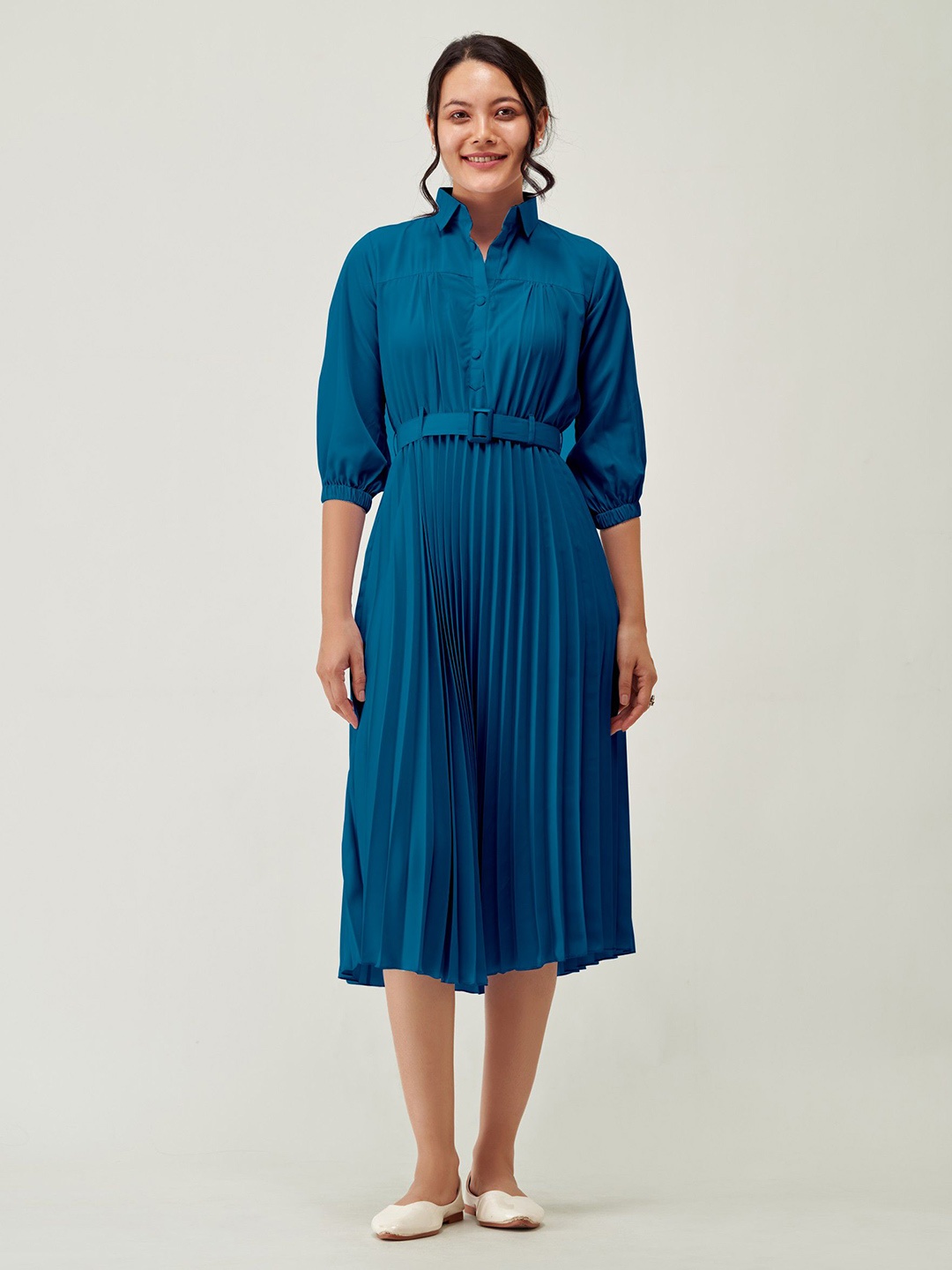 

Raiyani Enterprise Pleated Shirt Collar Fit & Flare Midi Dress With Belt, Blue