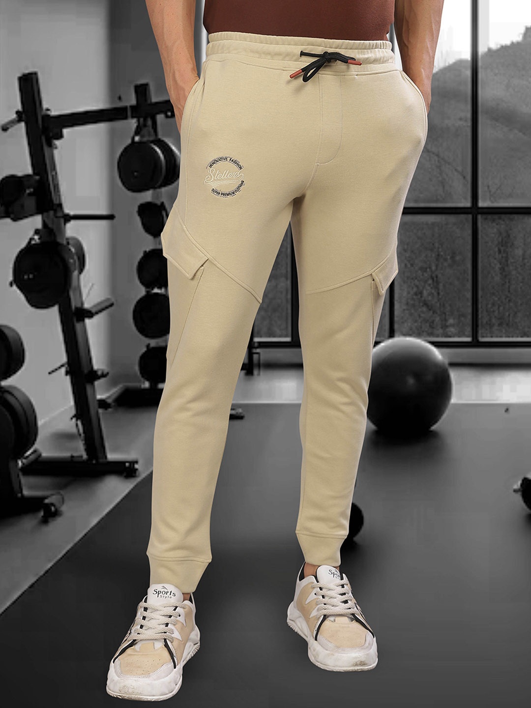 

STELLERS Men Cotton Solid Stretchable Cargo Joggers, Beige