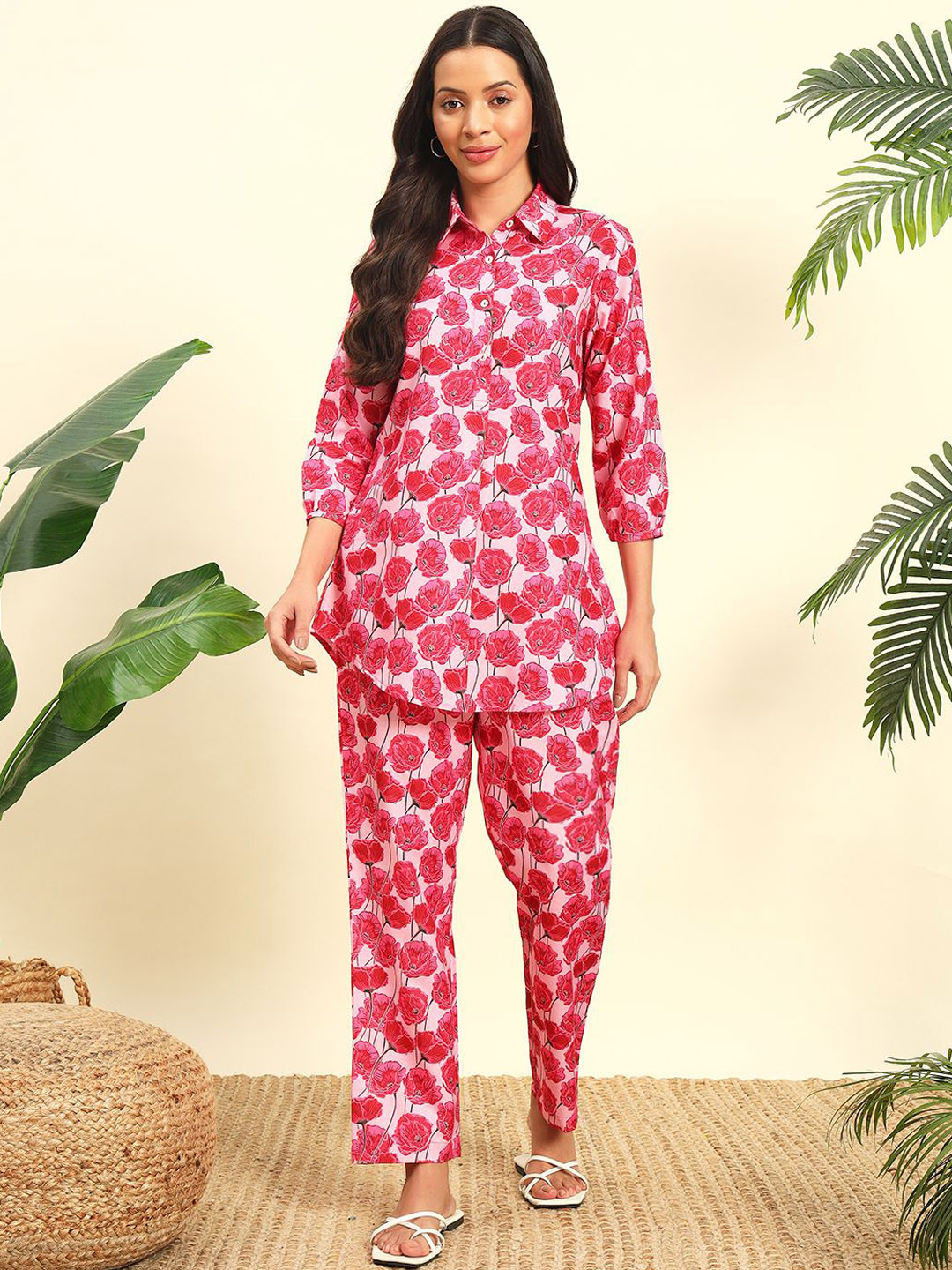 

WoowZerz Floral Digital Printed Three-Quarter Sleeves Tunic With Trousers, Pink