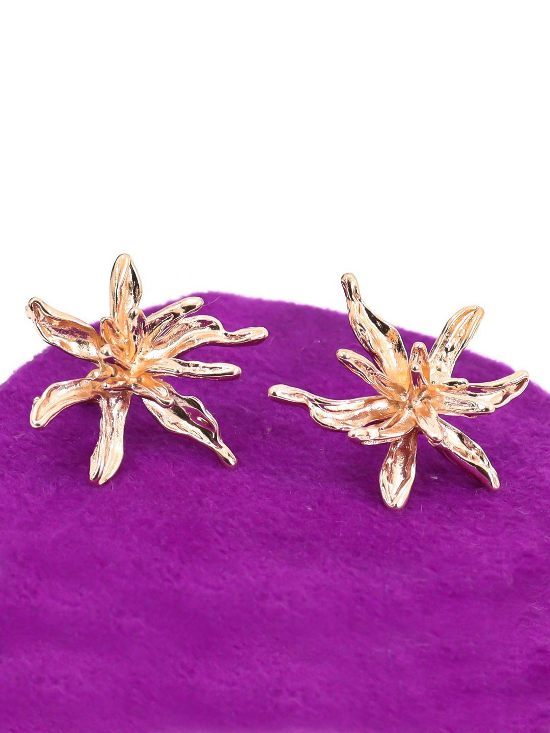 

VAGHBHATT Floral Studs Earrings, Gold