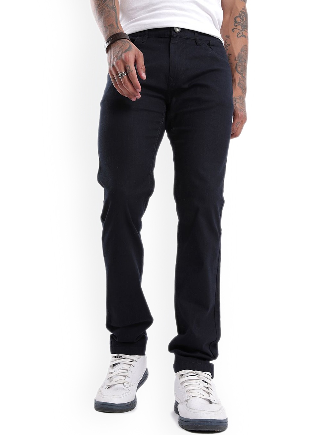 

WROGN Men Cotton Solid Mid-Rise Regular Fit Regular Trousers, Navy blue