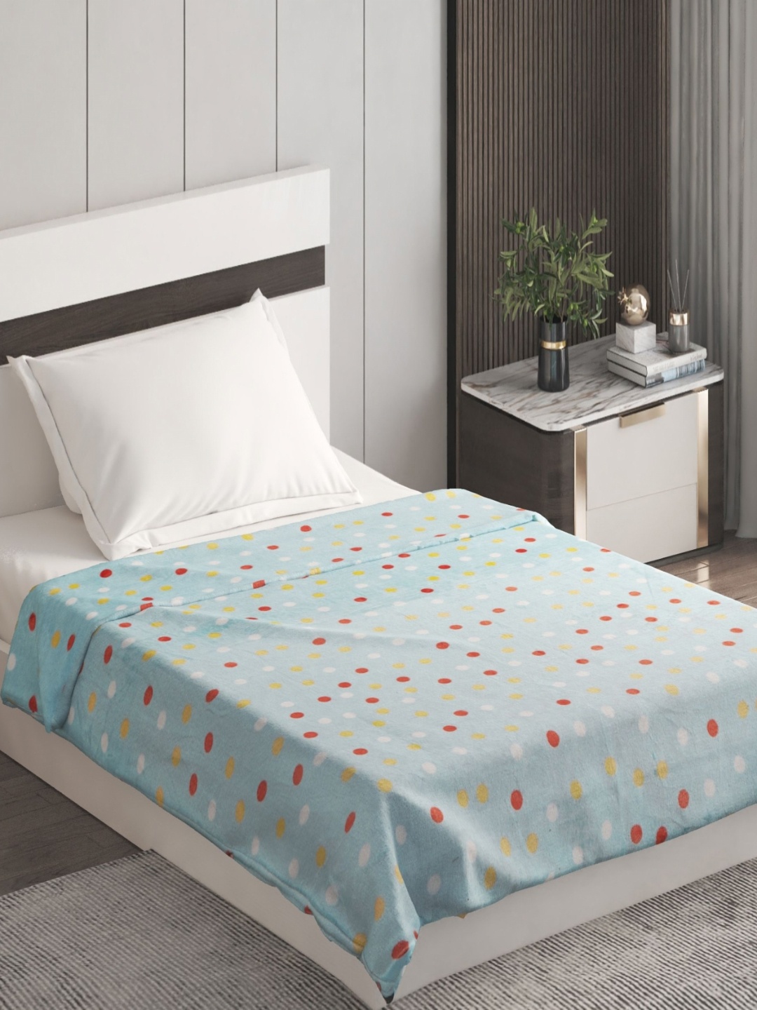 

Home Centre Slate Blue & White Polka Dot Printed 200 GSM Single Bed Blanket