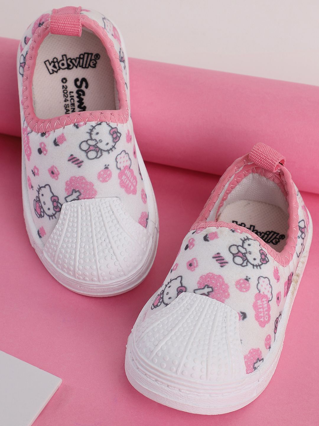 

Kids Ville Kids Girls Hello Kitty Printed Casual Sneakers, Pink