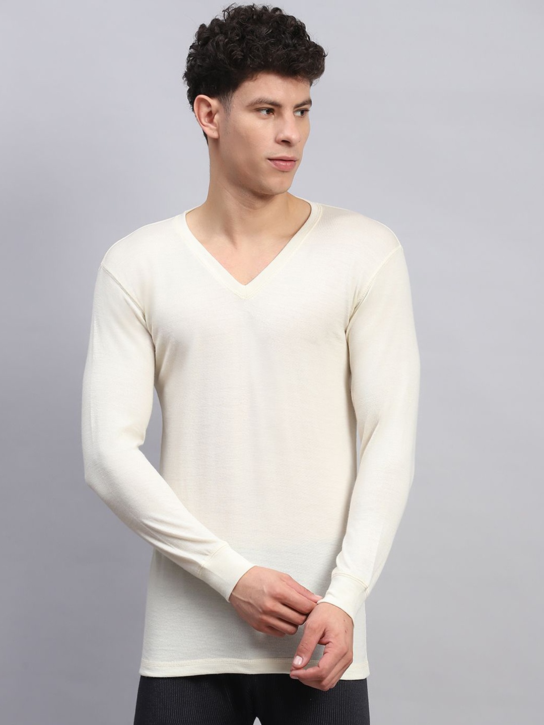 

Monte Carlo Men V-Neck Thermal Vest, Cream