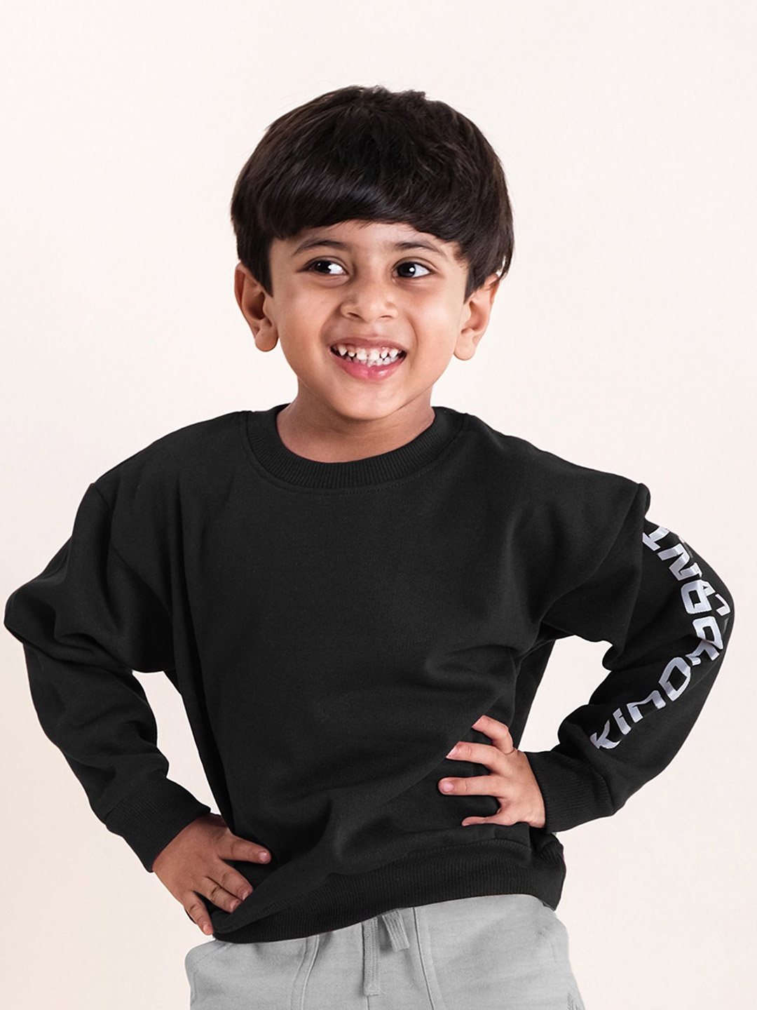 

KiddoPanti Boys Printed Long Sleeves Sweatshirt, Black