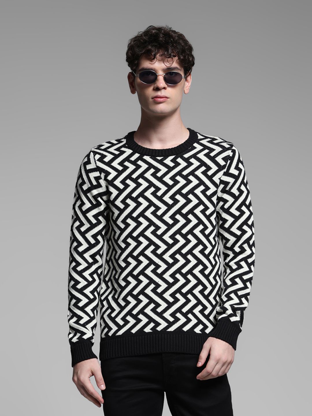 

Jack & Jones Men Self Design Long Sleeves Pullover, Black