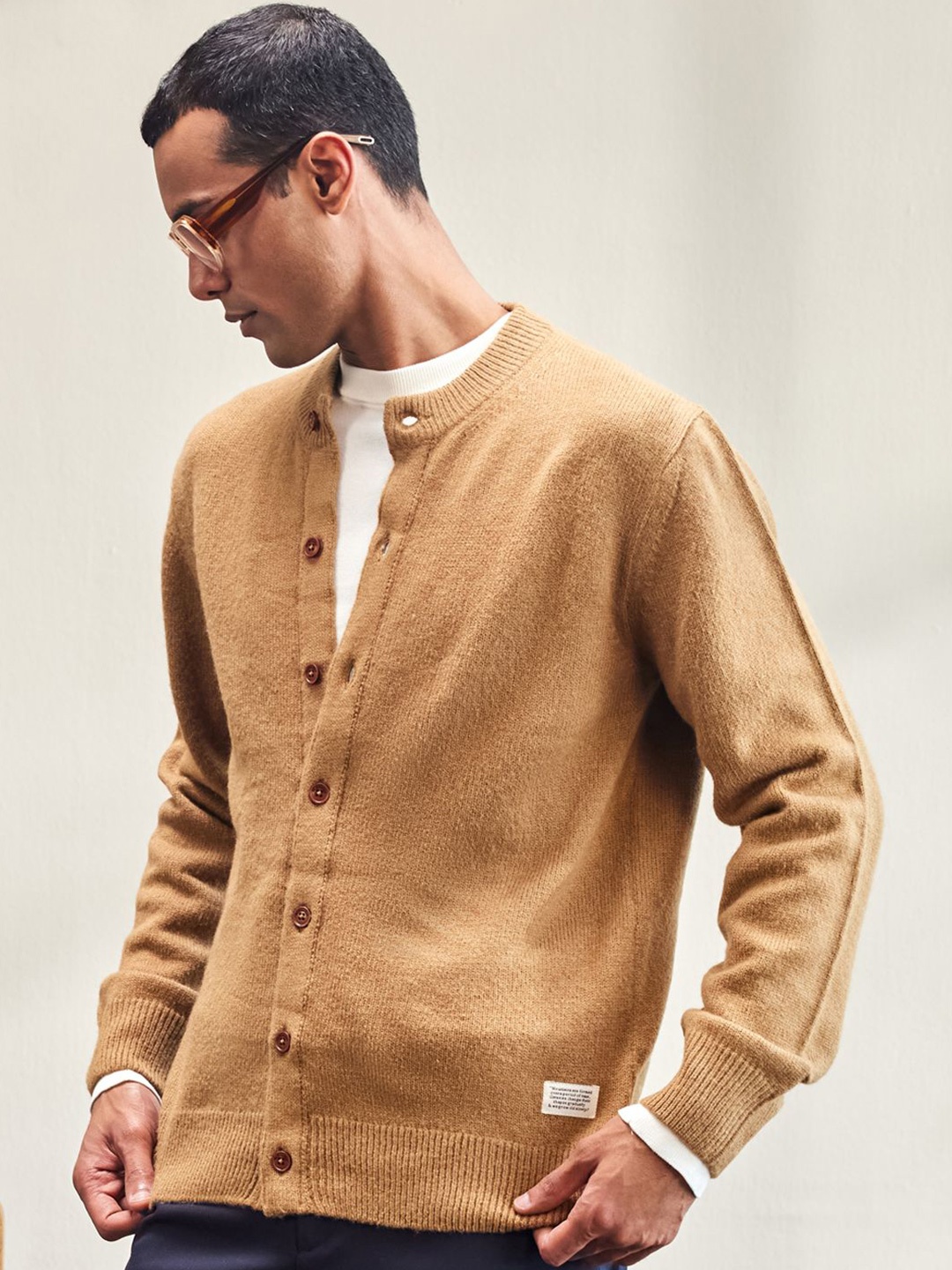

Mr Bowerbird Men Tailored Fit Crew Neck Long Sleeves Cardigan, Camel brown