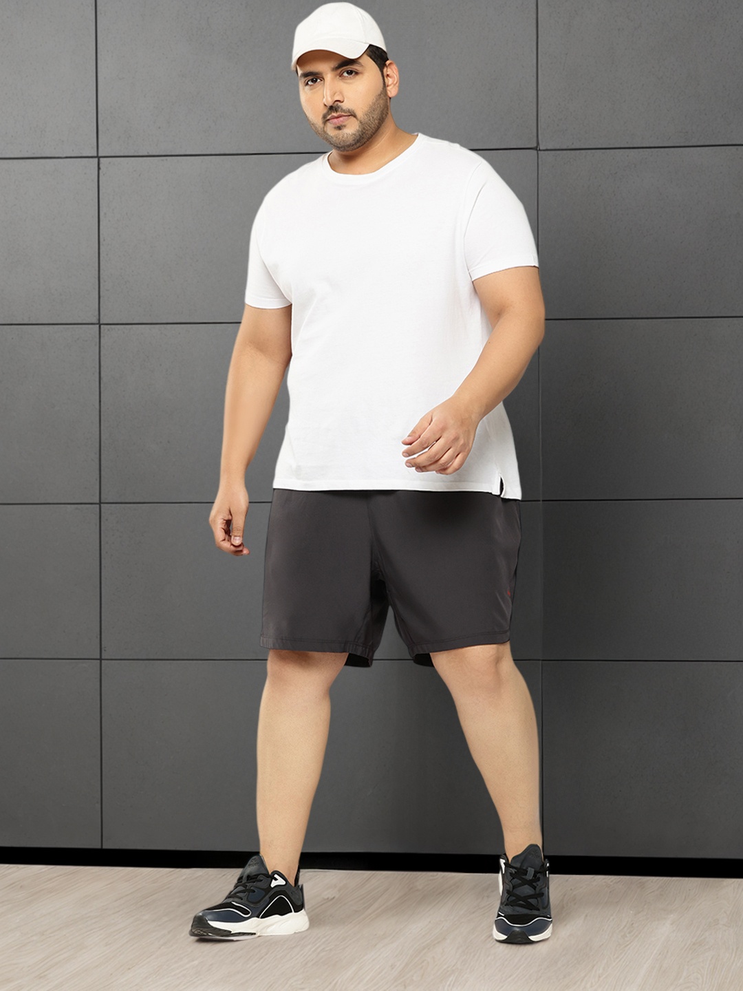 

Sztori Men Plus Size Training Shorts, Grey