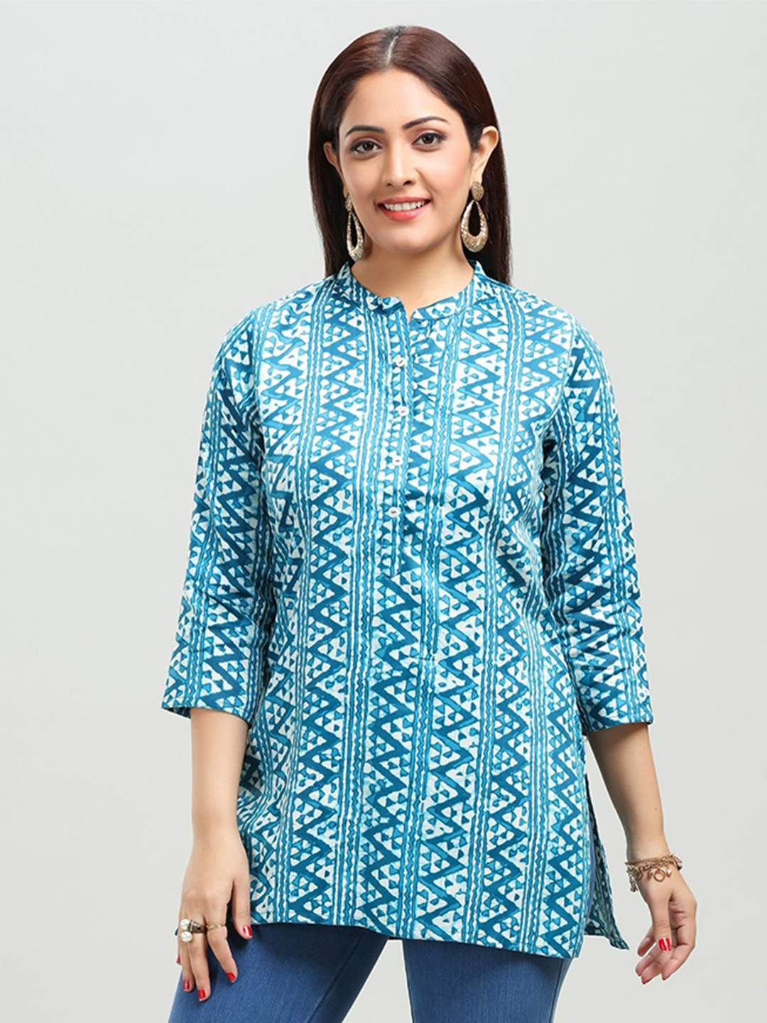 

COTTON CULTURE Women Pure Cotton Geometric Printed Kurti, Blue
