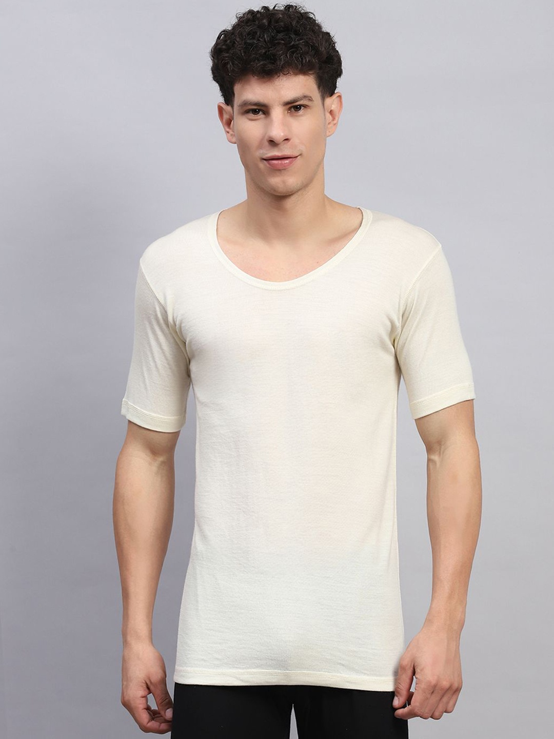 

Monte Carlo Round Neck Half Sleeve Thermal Tops, Cream